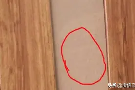 网友以不低的价格买入多件“乌金木”家具，结果基本都是人造板材图片