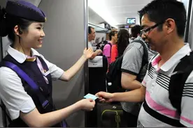 高铁“变味”了，现在的高铁，为什么越来越多的人不想坐了呢图片
