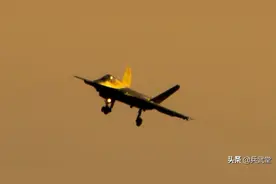 歼35舰载机在试飞院亮相？离定型仅有一步之遥，空军型可搭配歼20图片