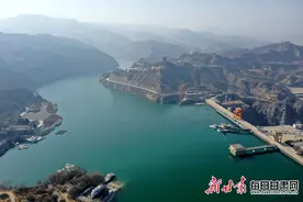 刘家峡水库加大出库流量开启春灌补水图片