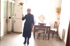 自己动手制作的几件长款加厚连衣裙图片