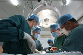 手术室“尴尬事”：医生不穿内裤？患者不穿衣服？外科医生揭秘图片