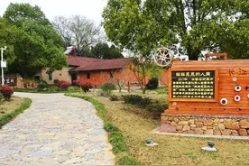 欲望背后的痛苦与抗争——《穿过大半个中国去睡你》图片
