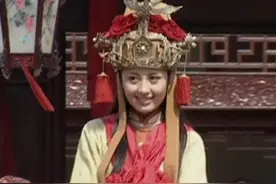 她是中国科举史上唯一的女状元，才貌双全，最后却沦为玩具图片
