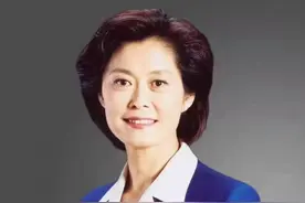 主持人敬一丹：在考场遇见富豪丈夫，相伴42年，被宠成了宝图片