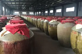 致敬匠人，品味绝对珍宝—赏析帝王池美酒瑰宝系列图片