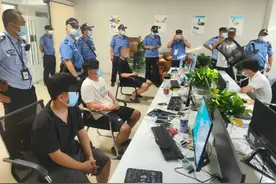 东莞一13人跨境刷单诈骗团伙当场被端图片