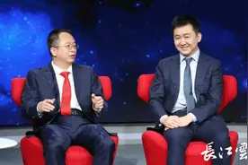 ChatGPT-4.0问世 职场人要么被淘汰要么“战胜”它图片