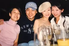 马伊琍25年前旧照罕曝光，满脸胶原蛋白，秦舒培前夫叹：几乎没变图片