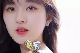 动是花蝴蝶，静是蝴蝶花，闭月羞花的美女，一袭薄纱裙性感迷人图片