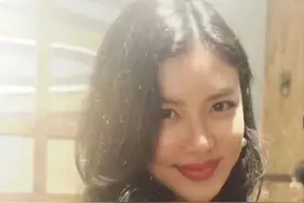 大骨架微胖却被全网抄穿搭，晓彤，你的对标女明星找到了！图片