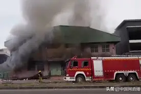 所罗门群岛骚乱升级，华人店铺遭打砸，外媒：组织者想破坏政府与中国建交图片