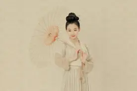 女神节：如何用一句诗，夸赞你心中的女神图片