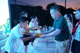 “感恩有你•一路同行”南宁市凤翔路小学2023年六年级毕业典礼举行图片
