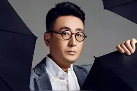 二十年前左拥右抱，做了俞飞鸿十年地下情人，他到底有什么魅力？图片