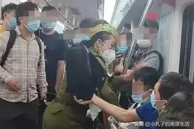 广州地铁穿异服打人大妈后续：给自己剃了光头，觉得委屈图片