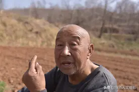 82岁乡村大爷不一般，4岁跟着家人跑蕃，20岁起身兼3职好多年图片
