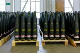 韩国援助乌克兰100000发大口径炮弹！不怕俄罗斯生气？图片