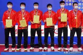 1-3广东丢冠！周启豪泣不成声，谁注意林高远的举动，不愧是大哥图片