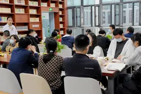 智慧育人 启智润心——石家庄二中高二年级举行班主任沙龙图片