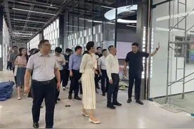 工信部王鹏一行赴渝调研国家工业互联网数字化转型促进中心(筹)图片