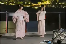 重庆两女子穿和服跳舞惹众怒！网友：穿衣自由但是和服除外！图片