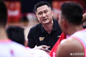 CBA教练团和NBA教练团最大的差距在哪？图片