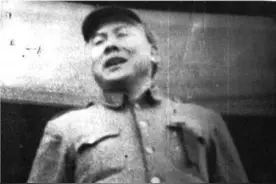 他救过10万红军，建国后却要被枪决，叶剑英紧急电报：刀下留人!图片
