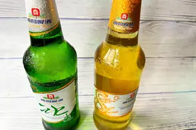 买啤酒，分清“白标”和“黄标”，差别大弄懂再买，省钱又好喝图片