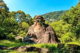 《道德经》第22章 老子告诉我们：修行人应该谦虚谨慎图片