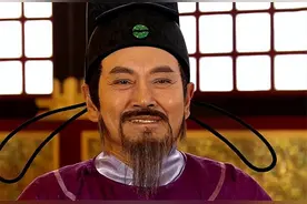 李善长被处刑前亮出免死金牌，朱元璋笑道：背面4个字你看是什么图片