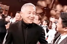 67岁陈道明“白发照”曝光：一个人最大的本事，是不把自己当回事图片