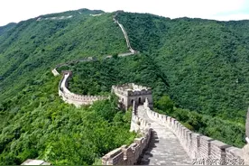 长城边上的遐思图片