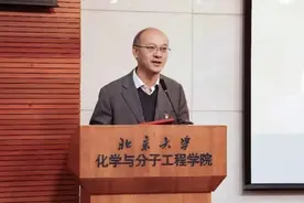 北大附中换校长：不鸡娃的素质教育终将要“败”给应试？图片