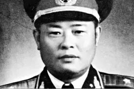 开国将帅（292）少将谢振华图片