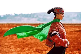 999朋友圈 | 半个世纪的回眸——民族舞·中国心 杨丽萍从艺五十年图片影像大理展图片