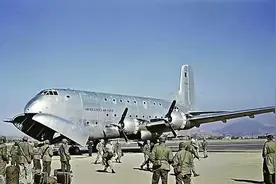 1954年抗美援朝结束后，苏联不断向中国输送武器，他们为何这么做图片