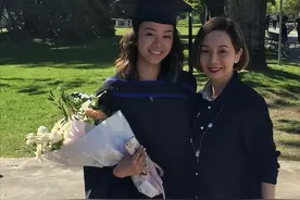 恭喜！香港知名女星毛舜筠宣布大女儿结婚，婚后将移居美国生活图片