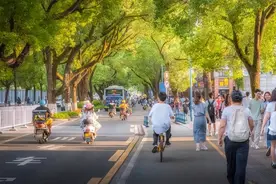 “准大一”必看！当千年学府遇上“City walk”，换种方式爱上湖南大学！图片