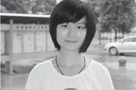 1999年，黄冈文科状元戴柳，被父亲偷改志愿错失北大，结局如何？图片