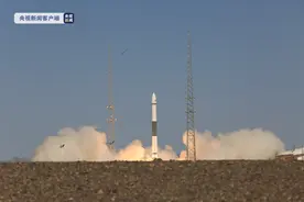我国成功发射天行一号试验卫星图片