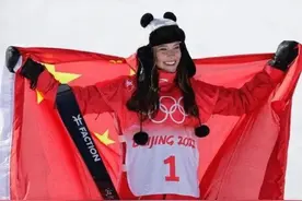 从为国争光到被群嘲遭质疑，2023年，轮到谷爱凌“跌下”神坛了图片