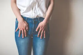 一打喷嚏、咳嗽就漏尿？不要害羞，这是病！易在2类女人身上出现图片