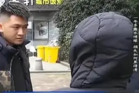 再婚仨月男子竟让14岁儿子睡中间，妻子瞬间崩溃：衣服都不敢换图片
