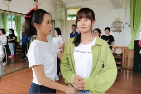 幼师思想道德建设的不断加强，是促进素质教育的重要条件图片