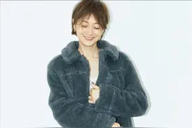 再也不灰头土脸了！穿对“高级灰”，你需要这么做图片