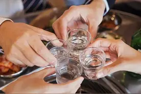 从我，一个东北人的角度，讲一讲东北人喝酒的那点事儿图片