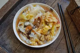 爱吃肠粉的不用出去买，家里面有盘子就能做，劲道还好吃图片