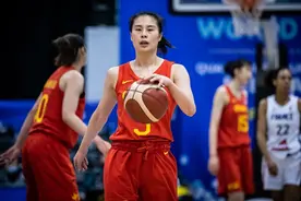 狂砍10分8板15助！女篮最被低估的大神 她才是后场第一大脑图片