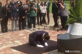 向中国道歉的日本首相：抵制安倍，下跪忏悔，向被殖民国道歉图片